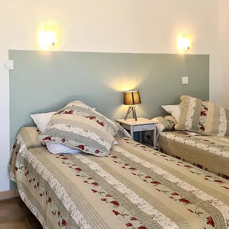 Au Mont Gaussier Ferienhaus *